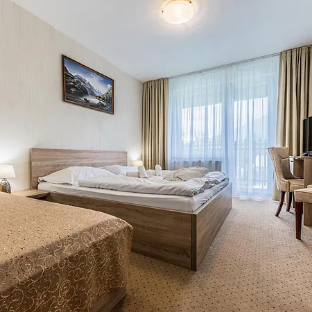 Hotel Lesana 4*