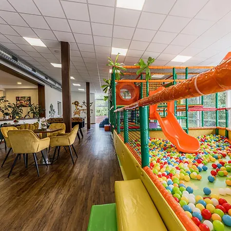 Lesana Hotel