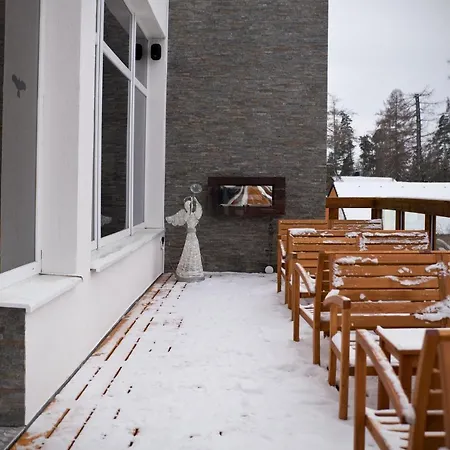 Lesana Hotel 3*