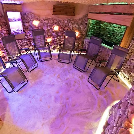Lesana Hotel