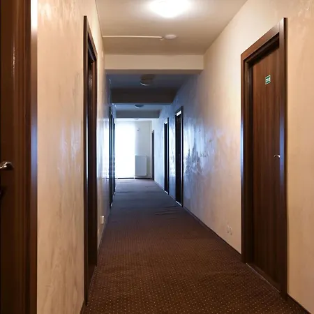 Lesana Hotel